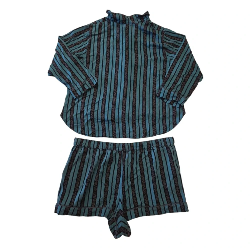 Disney Haunted Mansion Pajama Set Womens 1X Striped Shirt Shorts VTG Style - Picture 9 of 10